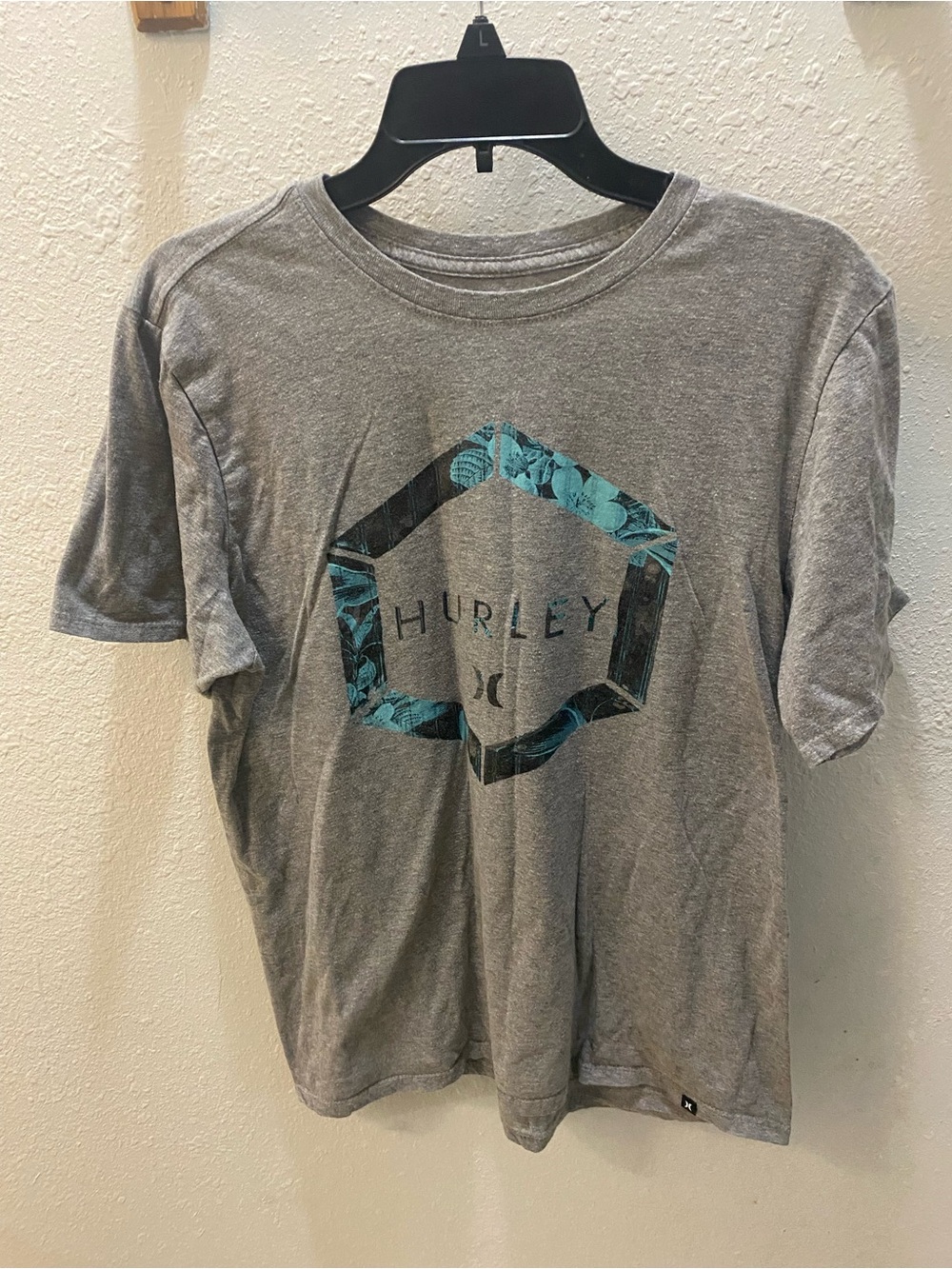 Hurley Gray Tee with Teal Hexagon Graphic
